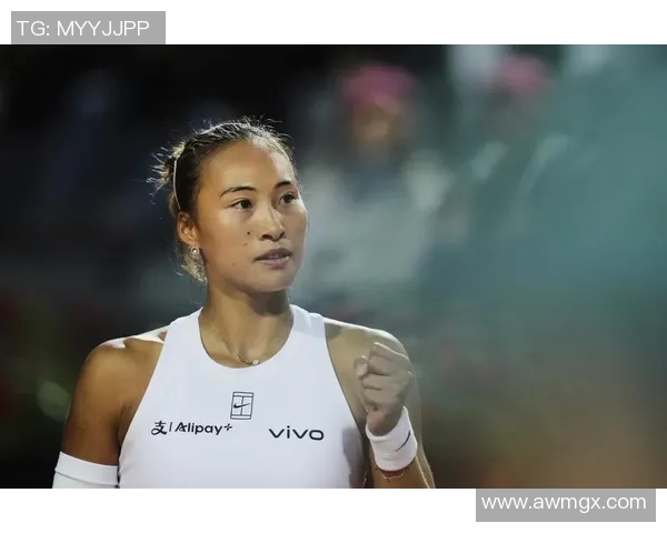 足球女博主走进球场背后 采访球星揭秘职业生涯与人生故事 足球女博主走进球场背后 采访球星揭秘职业生涯与人生故事