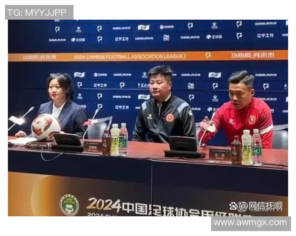 中国记者独家采访外国足球巨星 探索他们在中国的足球梦想与未来规划 中国记者独家采访外国足球巨星 探索他们在中国的足球梦想与未来规划